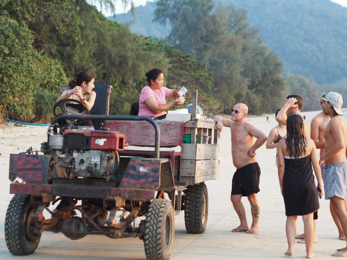 O Little Tent De Koh Chang Ранонг Екстериор снимка